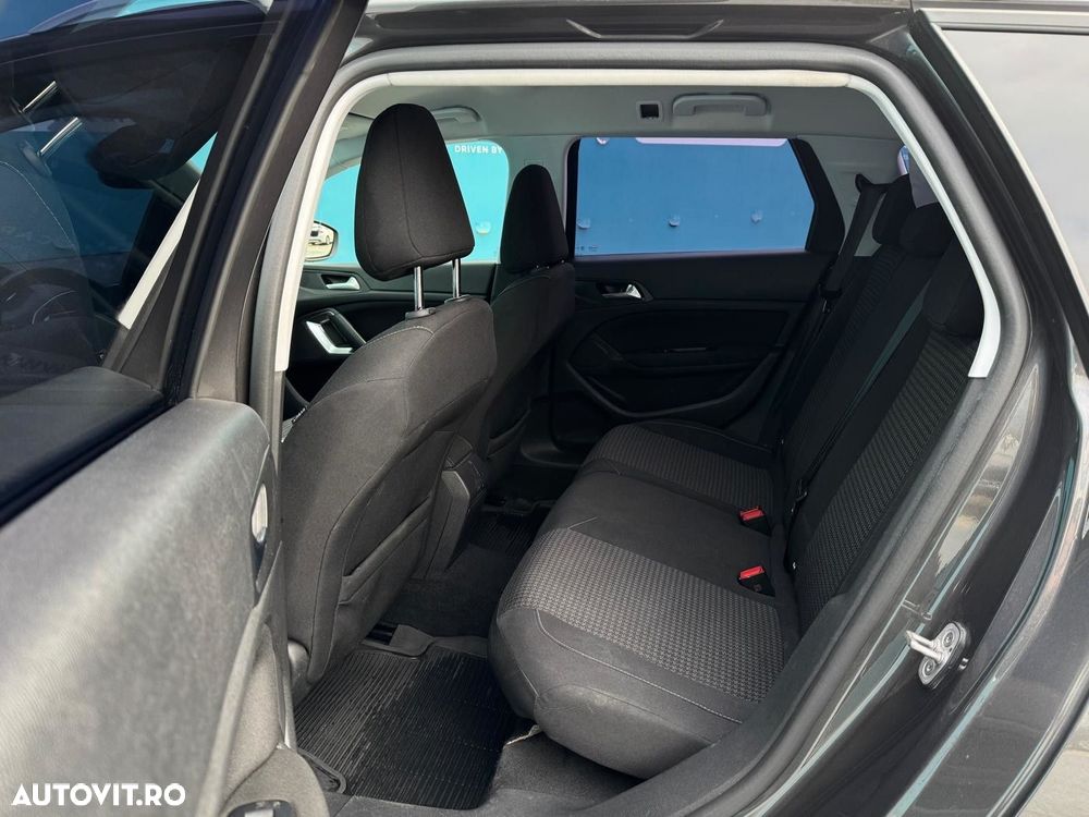 Peugeot 308 1.2 L PureTech Turbo S&S EAT8 Active Pack - 9