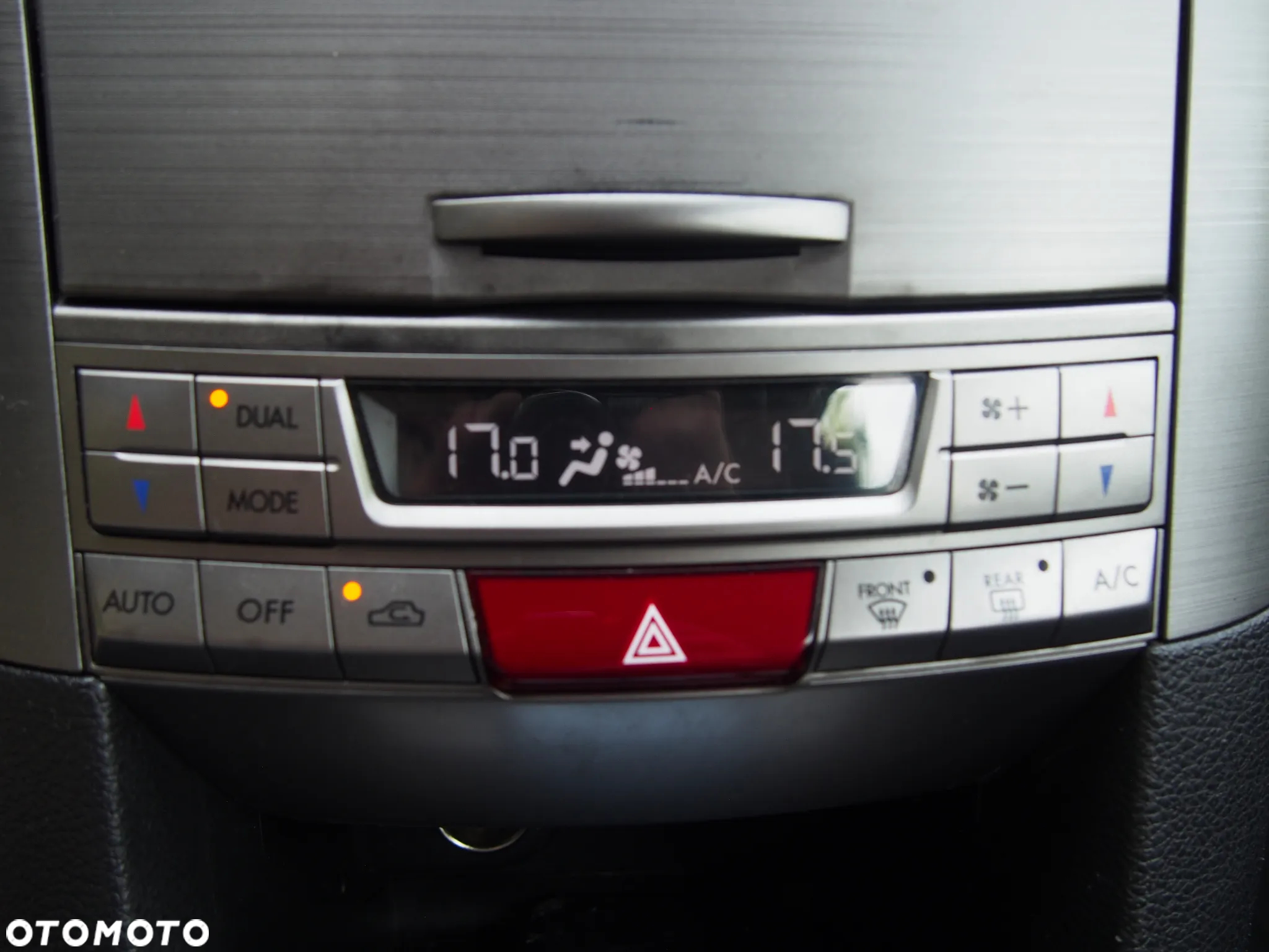 Subaru Outback Legacy 2.5i Active AT - 28