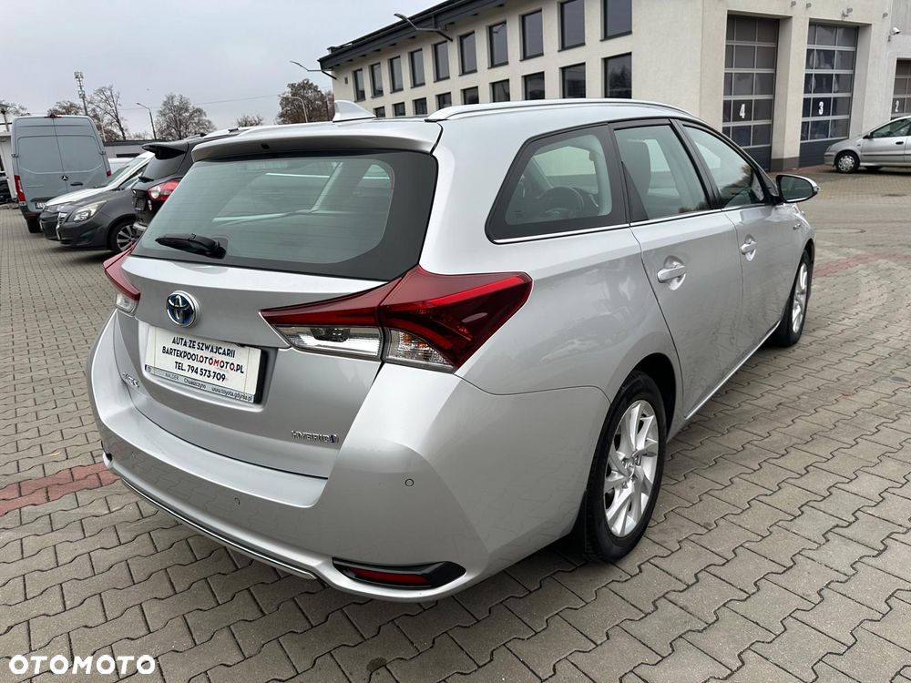 Toyota Auris Hybrid 135 Comfort - 11