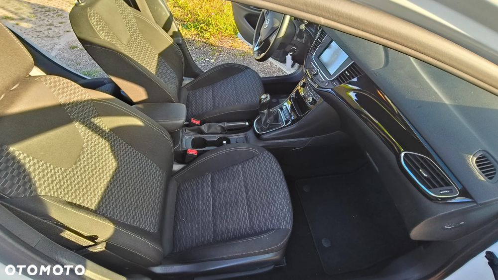 Opel Astra 1.4 T Dynamic - 16