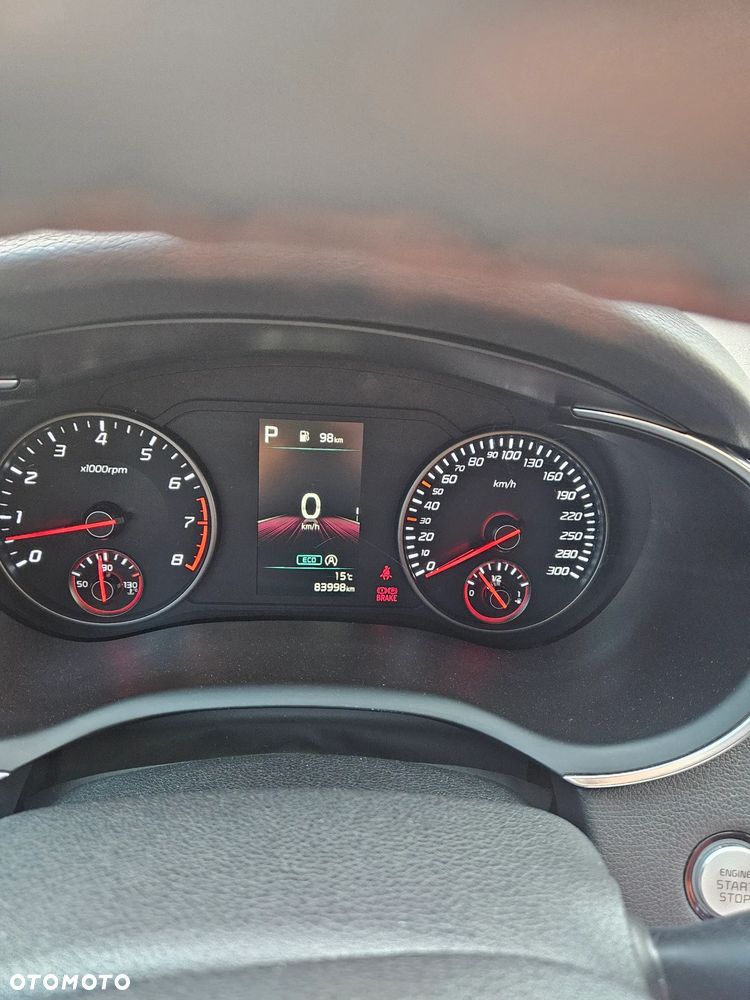 Kia Stinger - 8
