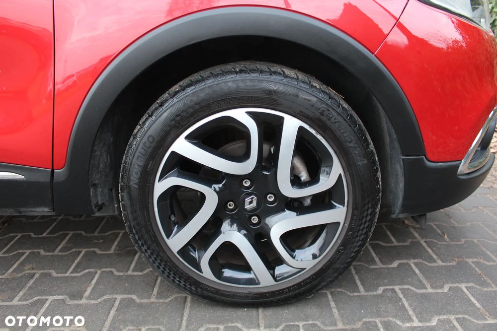 Renault Captur 1.2 TCe Helly Hansen EDC - 29