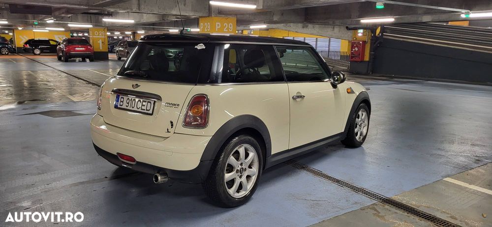 Mini Cooper Standard - 3