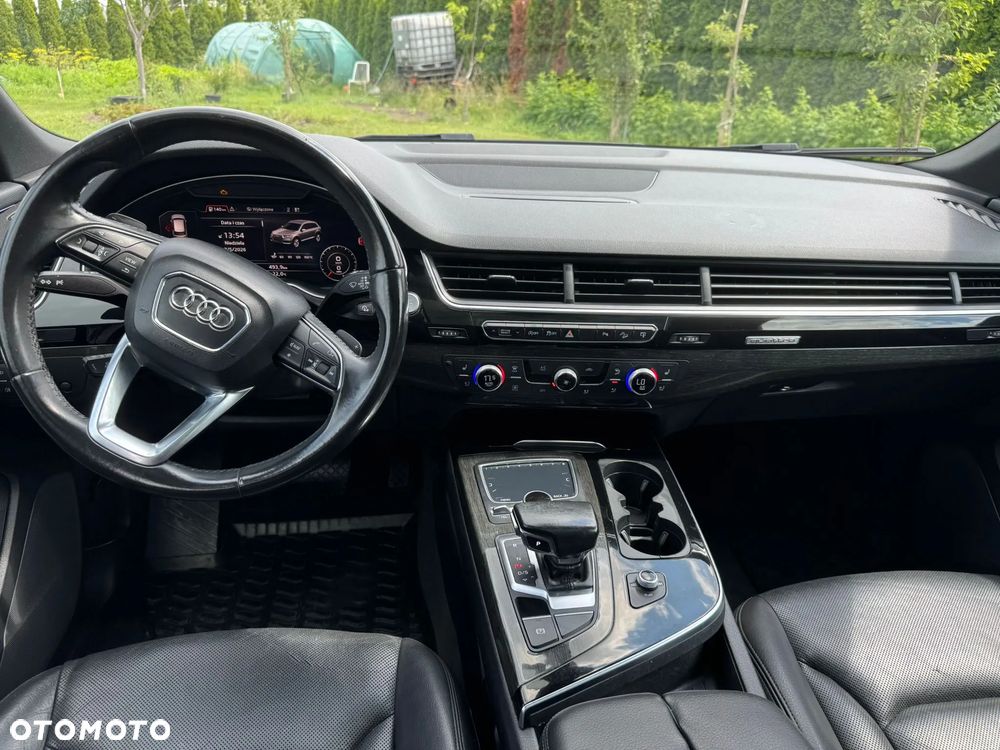Audi Q7 - 6