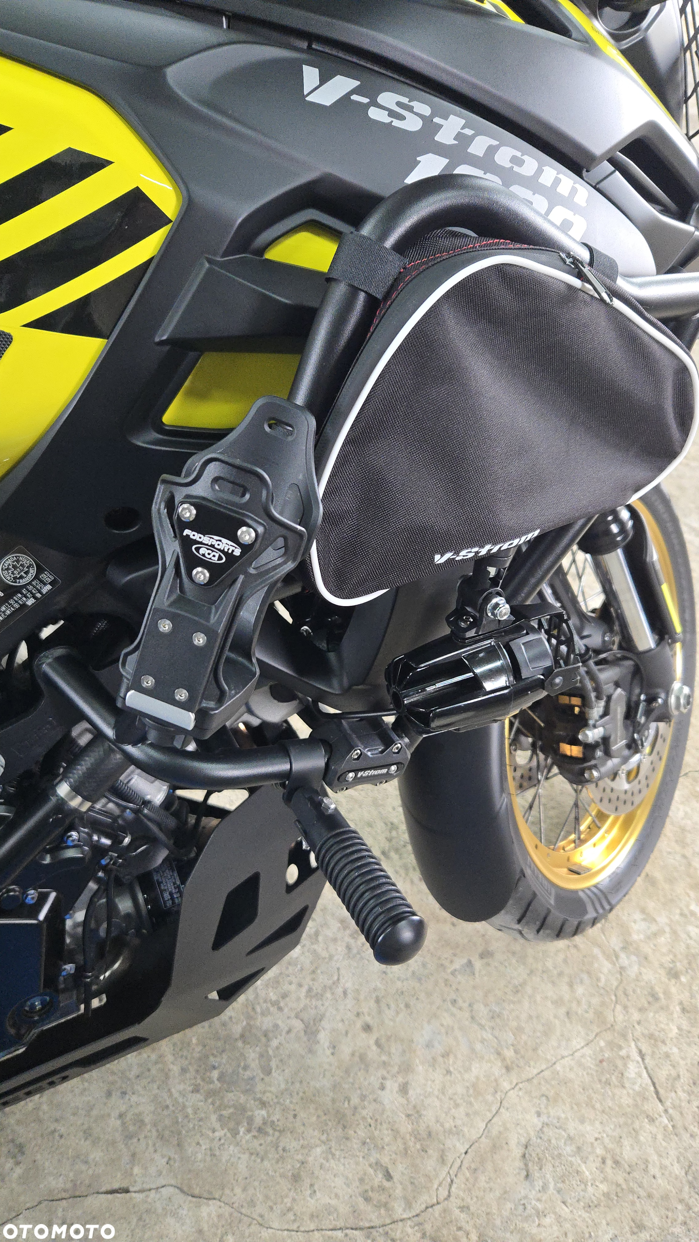 Suzuki V-STROM - 30