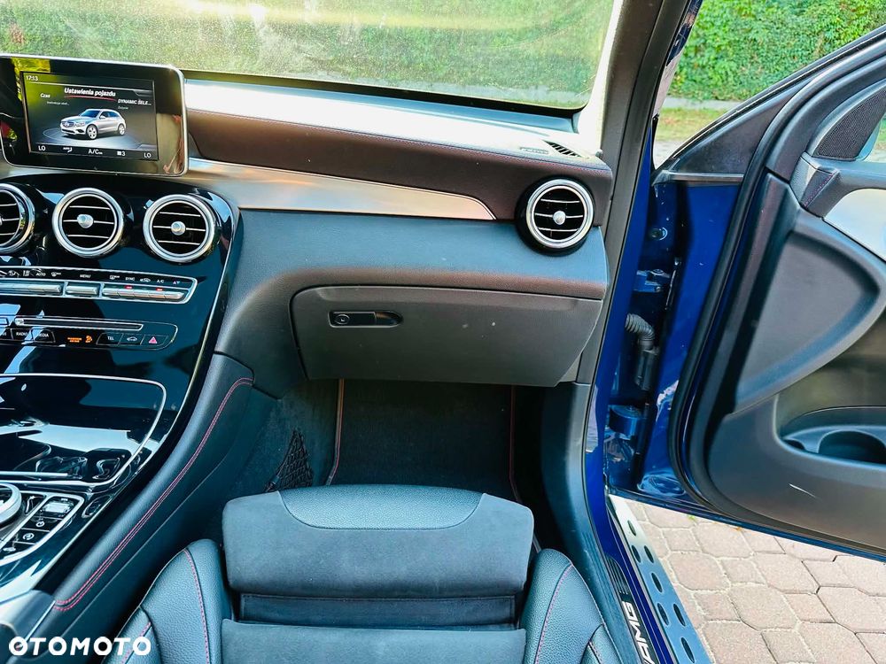 Mercedes-Benz GLC - 15