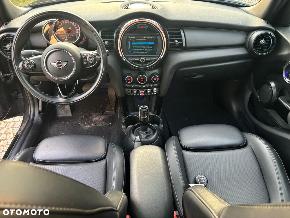 MINI ONE Essential Trim - 14