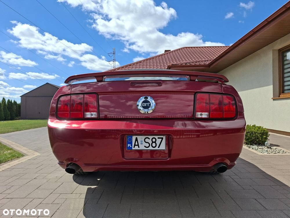 Ford Mustang - 8
