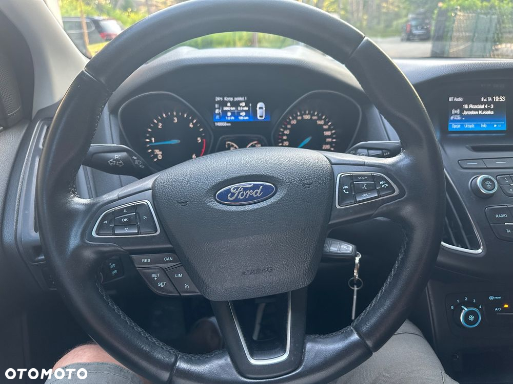 Ford Focus - 9