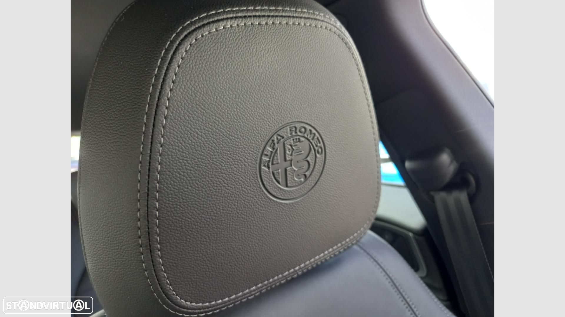 Alfa Romeo Stelvio 2.2 D Sprint Q4 AT8 - 36