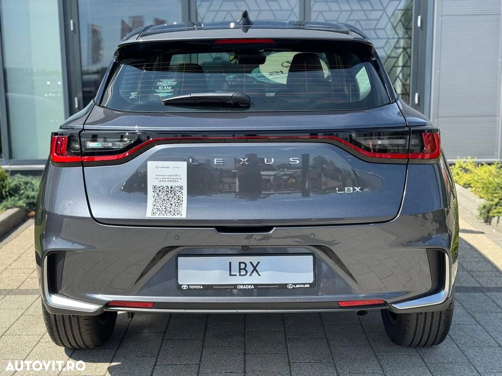 Lexus LBX 1.5 HEV 4x2 CVT Elegant - 7