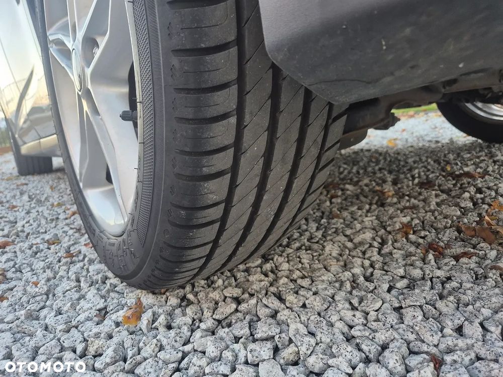 Ford C-MAX 1.5 TDCi Start-Stop-System Titanium - 28