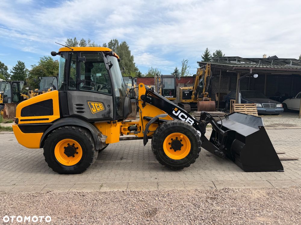 JCB 409 T4 - 5