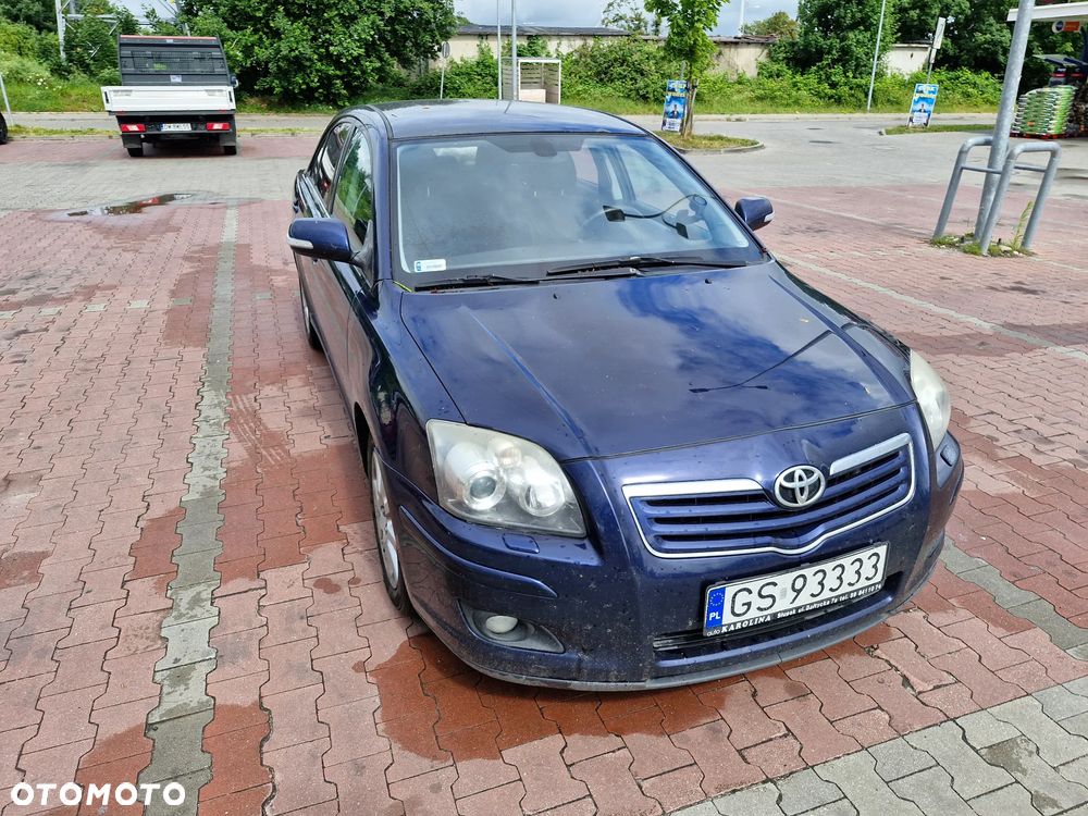 Toyota Avensis 2.0 D-4D - 1