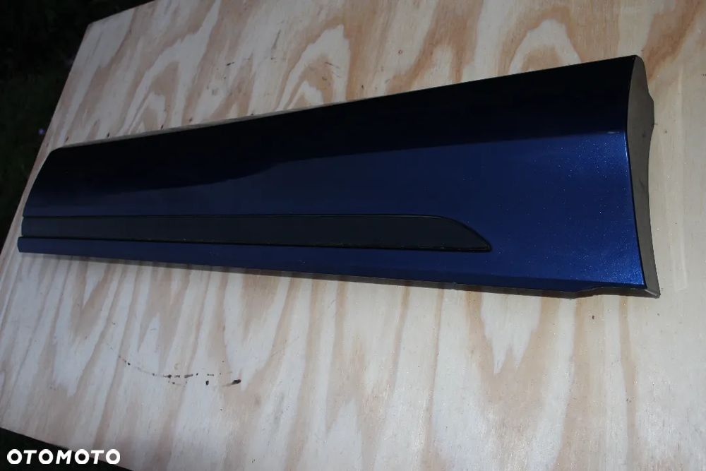 LISTWA DRZWI PRAWA TYLNA AUDI SQ8 Q8 S-LINE 4M8853970B 2020