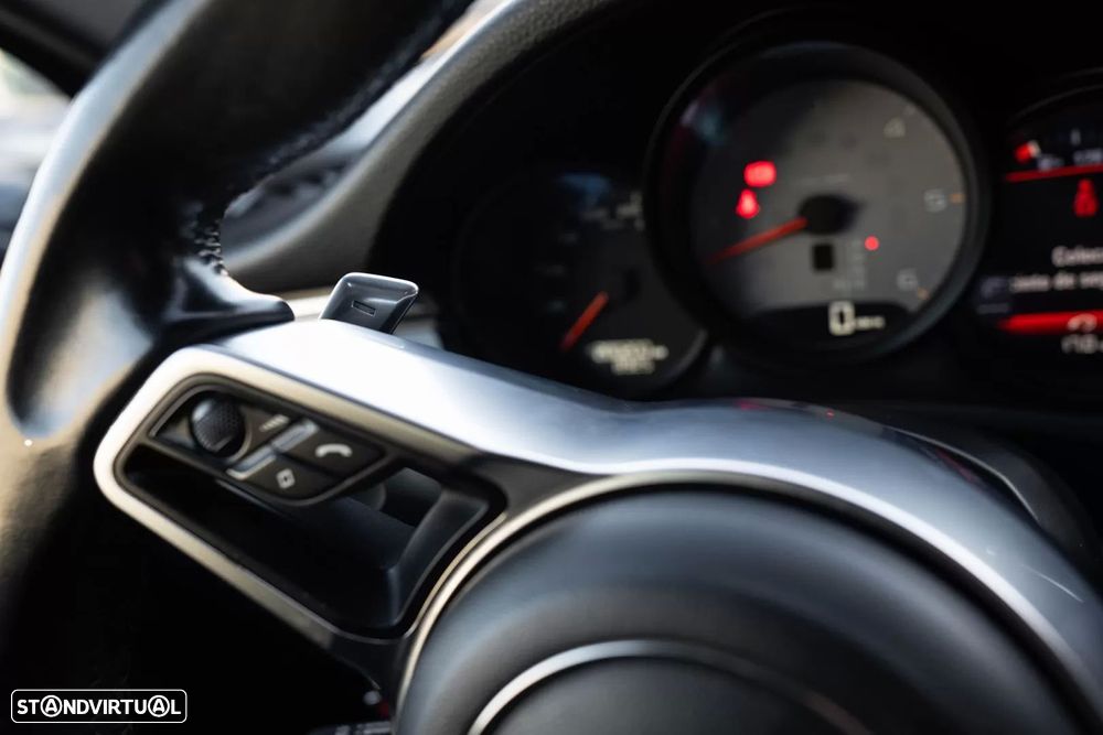 Porsche Macan S - 37