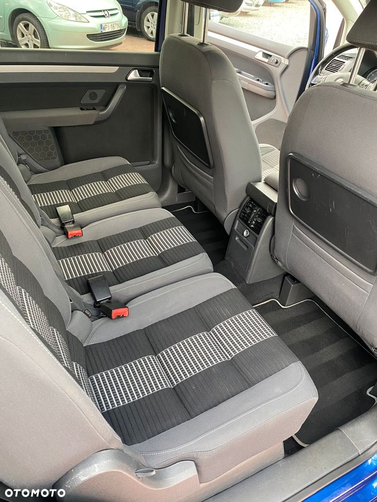 Volkswagen Touran 1.4 TSI United - 11