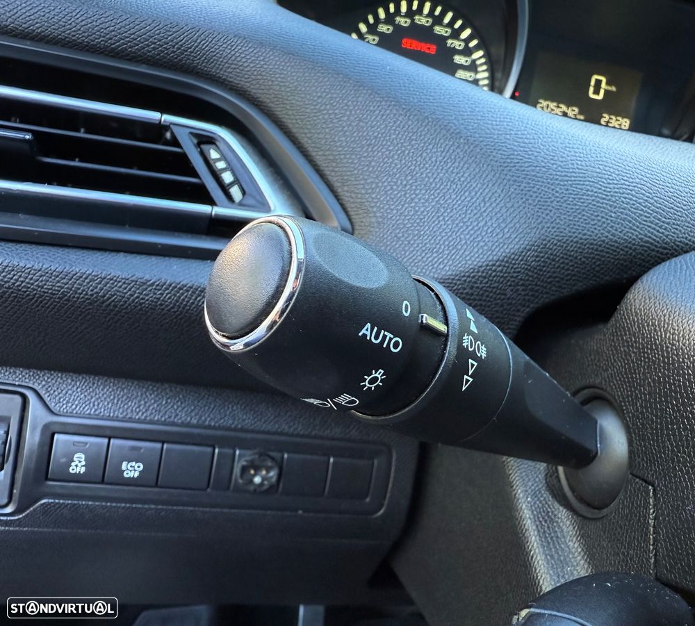 Peugeot 308 SW 1.6 BlueHDi Allure - 17