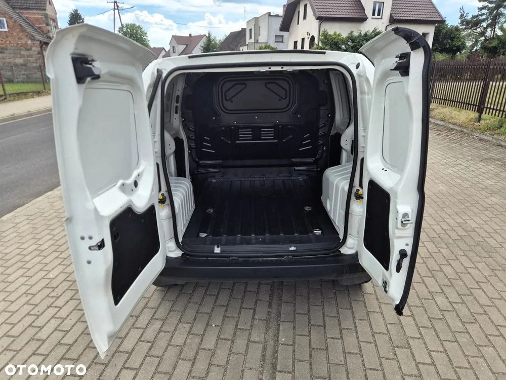Fiat Fiorino - 12