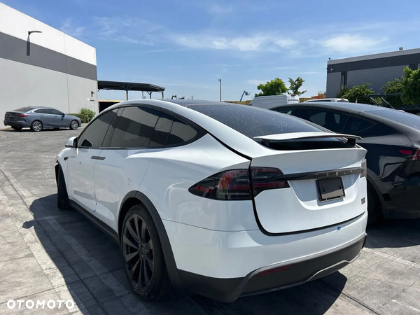 Tesla Model X Plaid