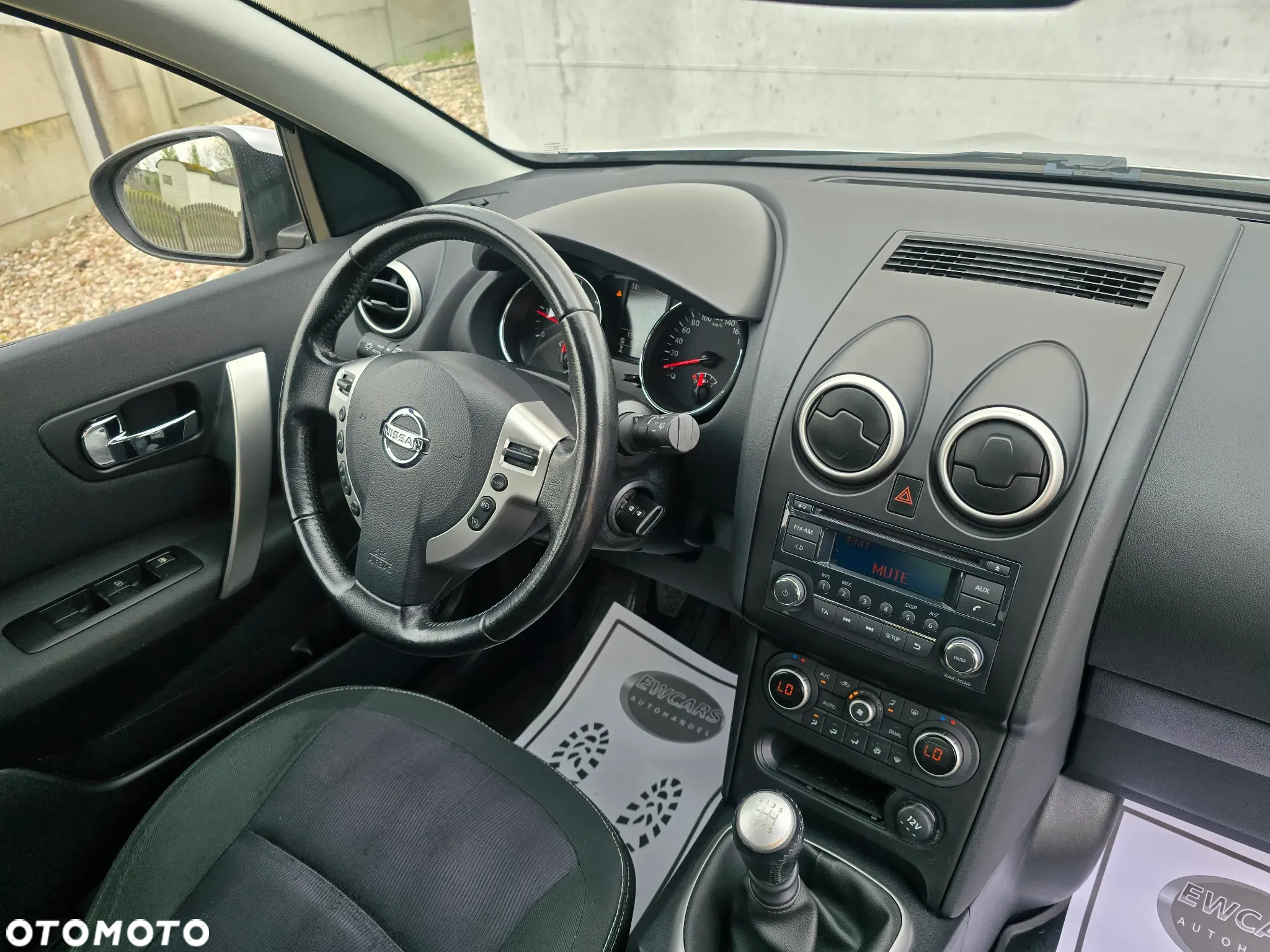 Nissan Qashqai 1.6 dCi DPF acenta - 12