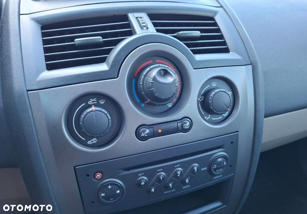 Renault Megane - 21