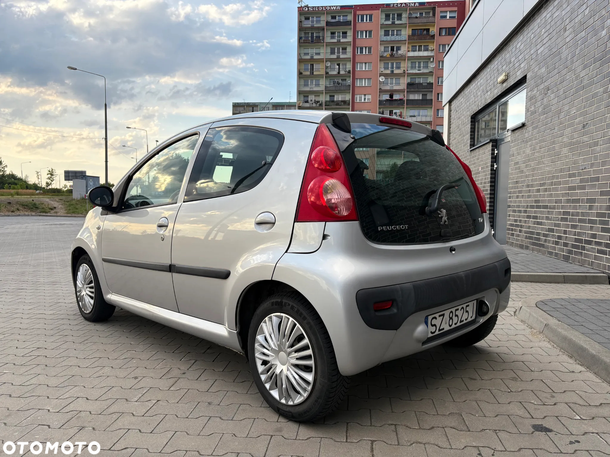 Peugeot 107 1.0 Trendy - 5