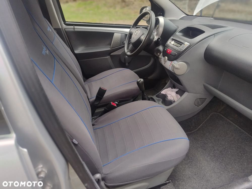 Toyota Aygo 1.0 VVT-i Terra EU5 - 9