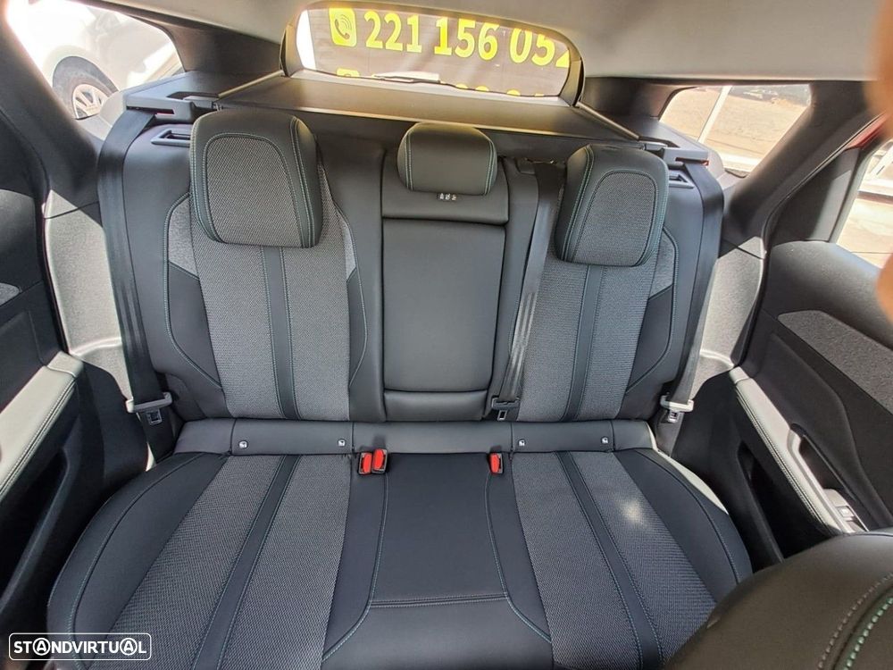Peugeot 308 SW 1.2 PureTech Allure Pack EAT8 - 12