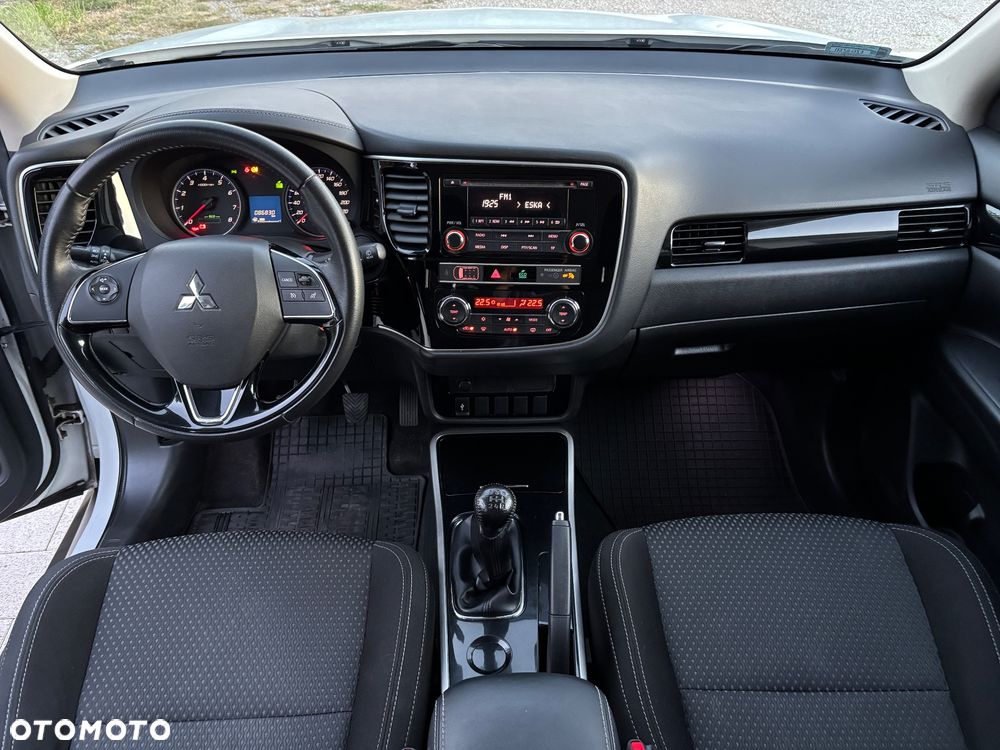 Mitsubishi Outlander 2.0 City Style 2WD - 19