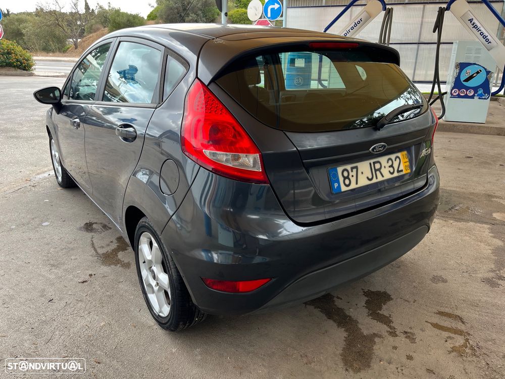 Ford Fiesta - 4