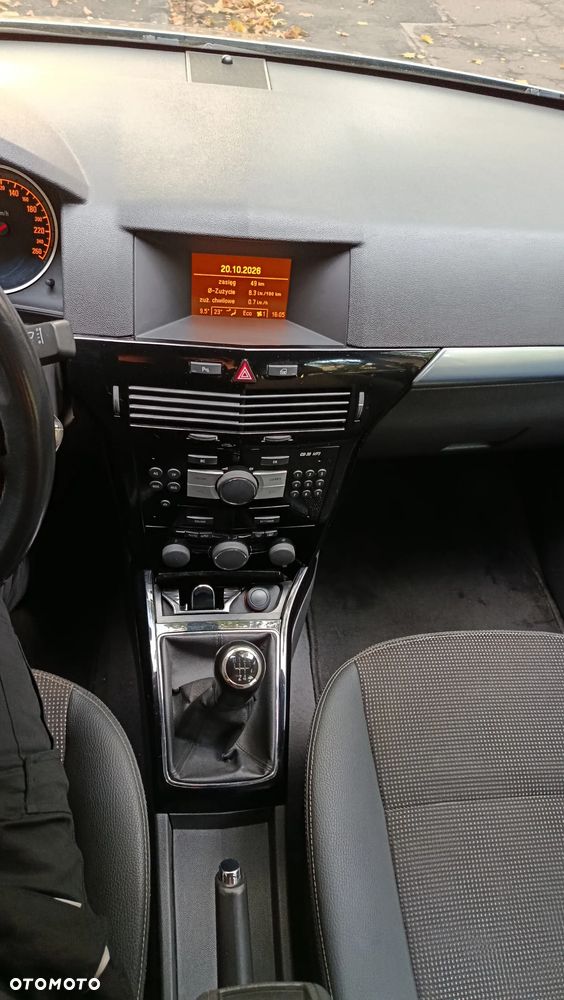 Opel Astra - 13