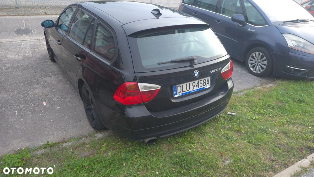 BMW Seria 3 320d - 5