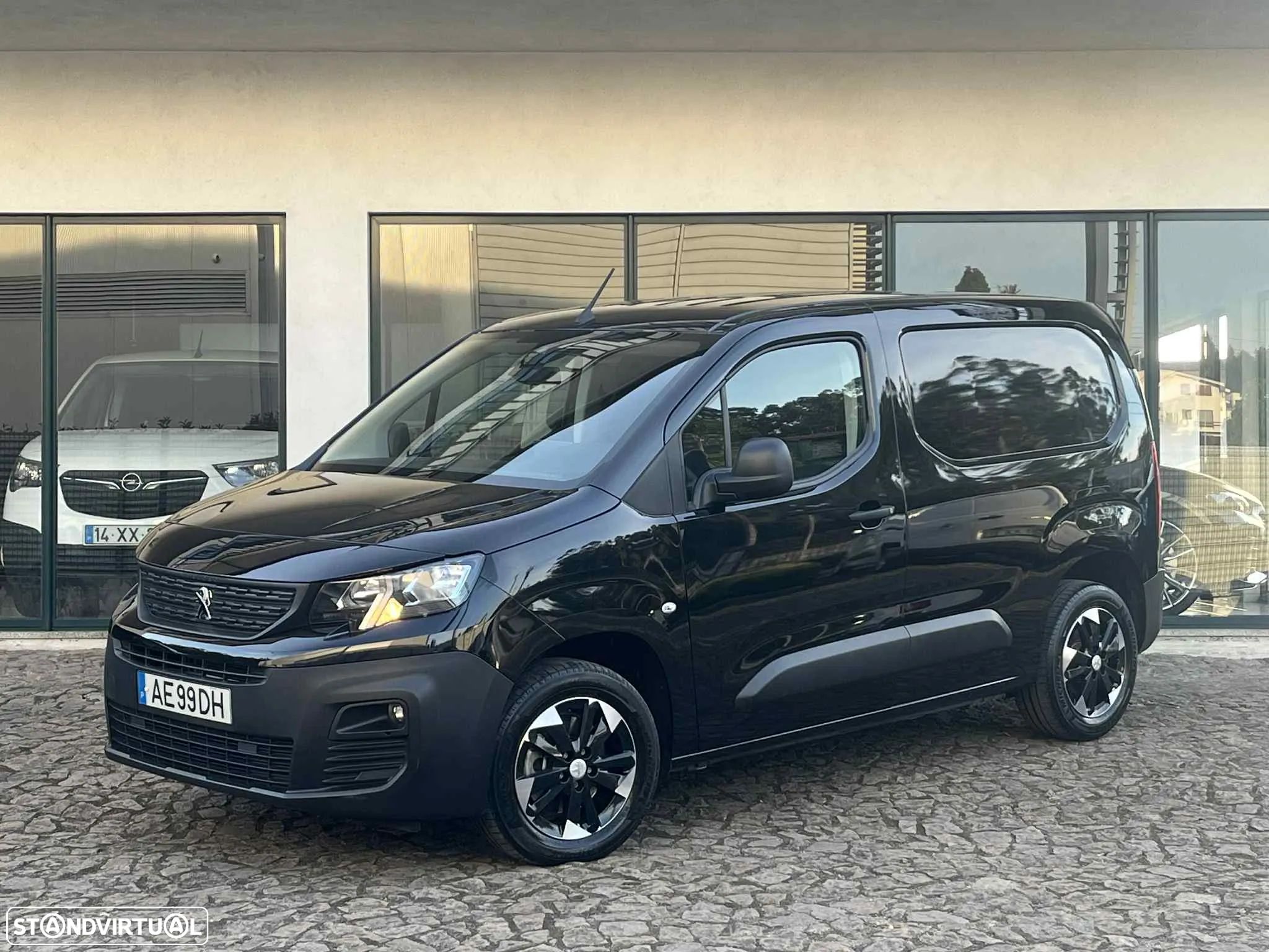 Peugeot Partner Premium Standard 1.5 BlueHDi 130cv - 1