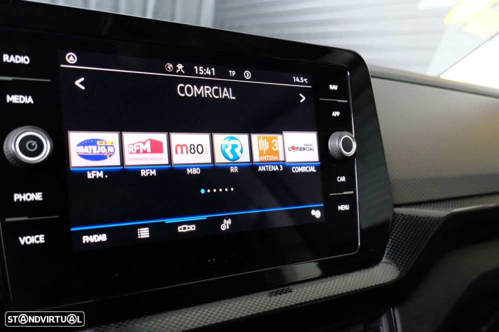 VW T-Cross 1.0 TSI Urban DSG - 18