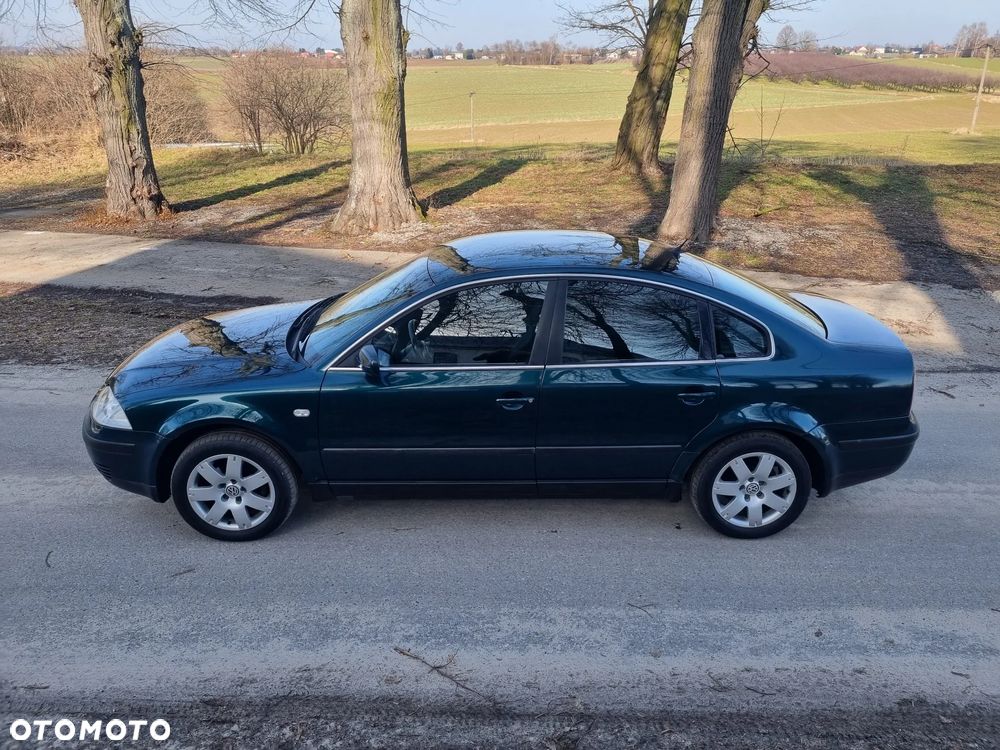 Volkswagen Passat 1.8 5V Turbo Trendline - 9