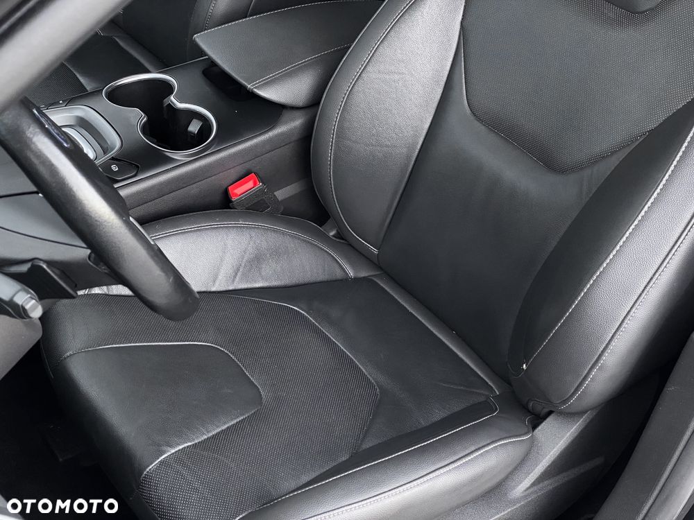 Ford Mondeo SW 2.0 TDCi S&S PowerShift-Aut Titanium - 24