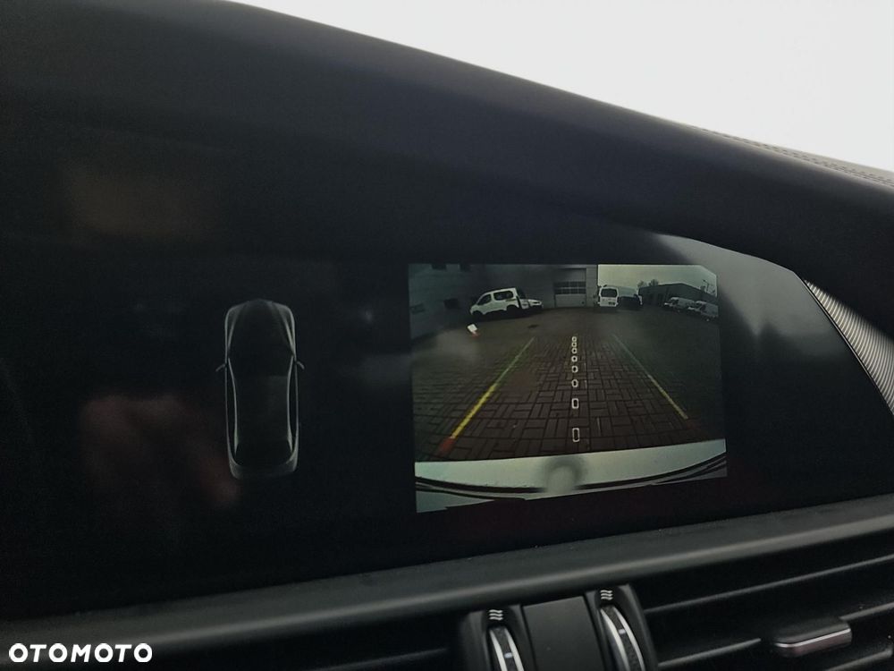 Alfa Romeo Stelvio 2.0 Turbo Veloce Q4 - 13