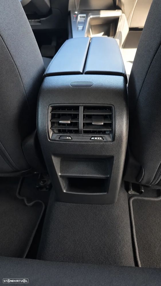 Peugeot 308 SW 1.5 BlueHDi Active Pack EAT8 — fotografia 23