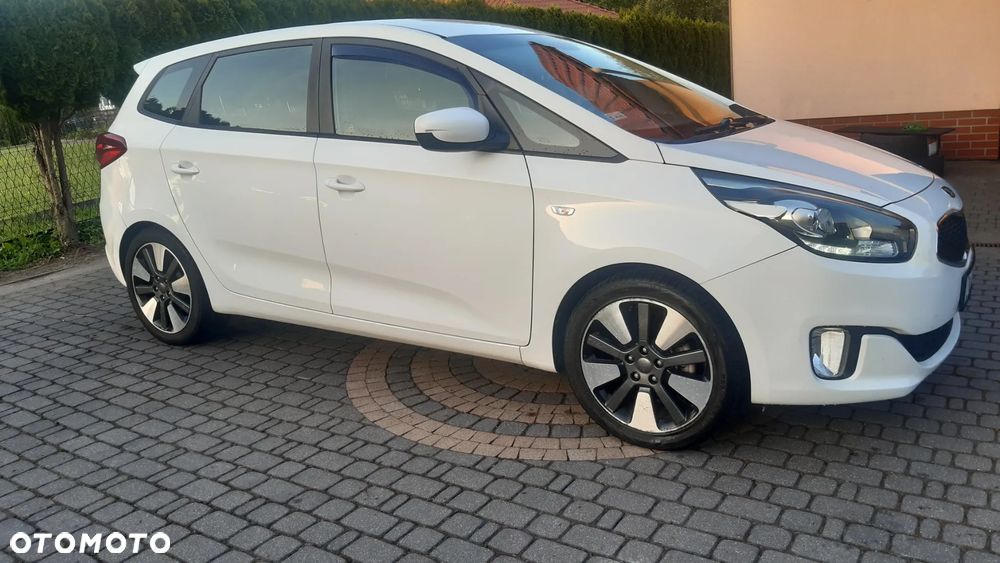 Kia Carens 1.7 CRDi L - 18