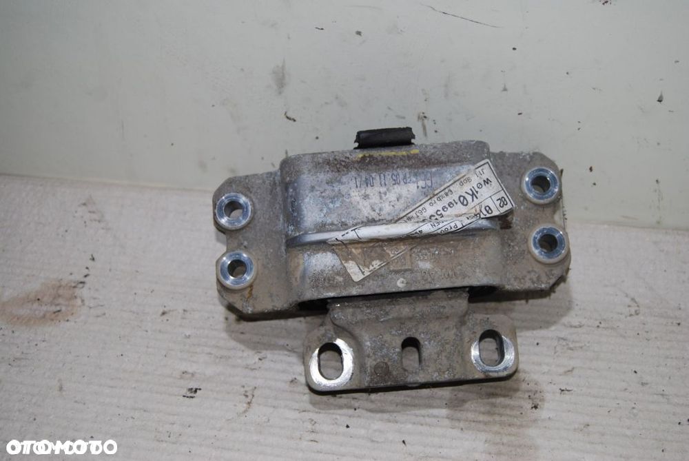 ŁAPA PODUSZKA SILNIKA 1K019955M VW GOLF V AUDI A3 8P SEAT 1.9 - 3