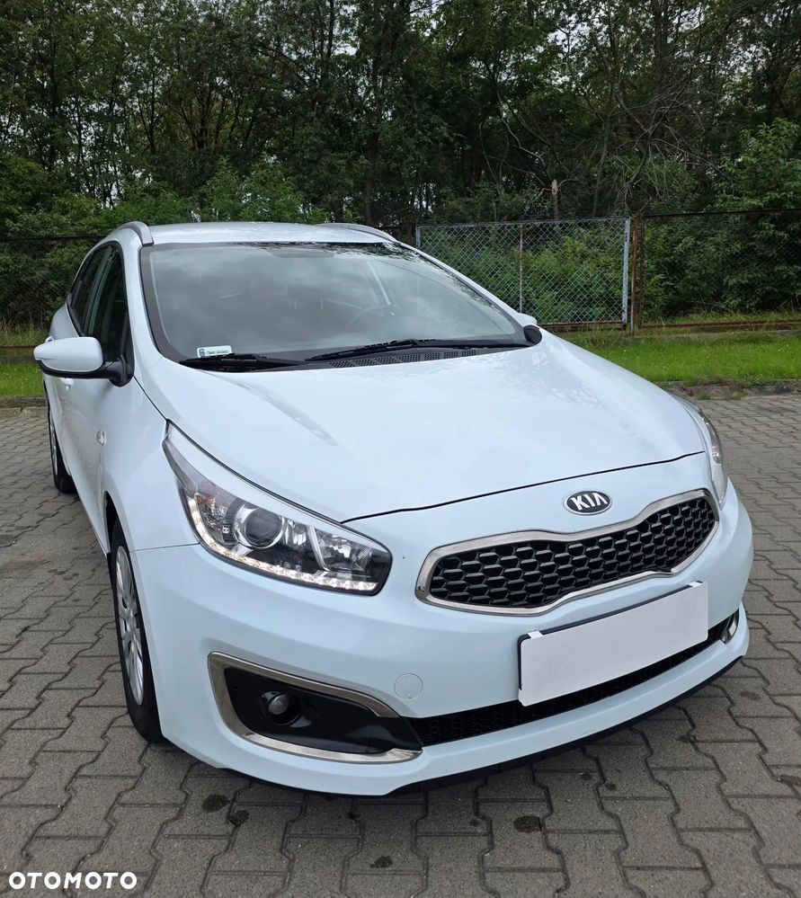Kia Ceed 1.4 L - 21