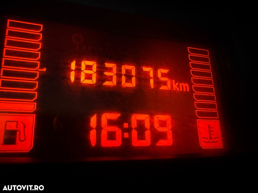 Dacia Duster 1.5 dCi 4x4 Prestige - 22