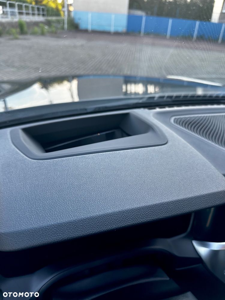 BMW Seria 3 320d M Sport - 14