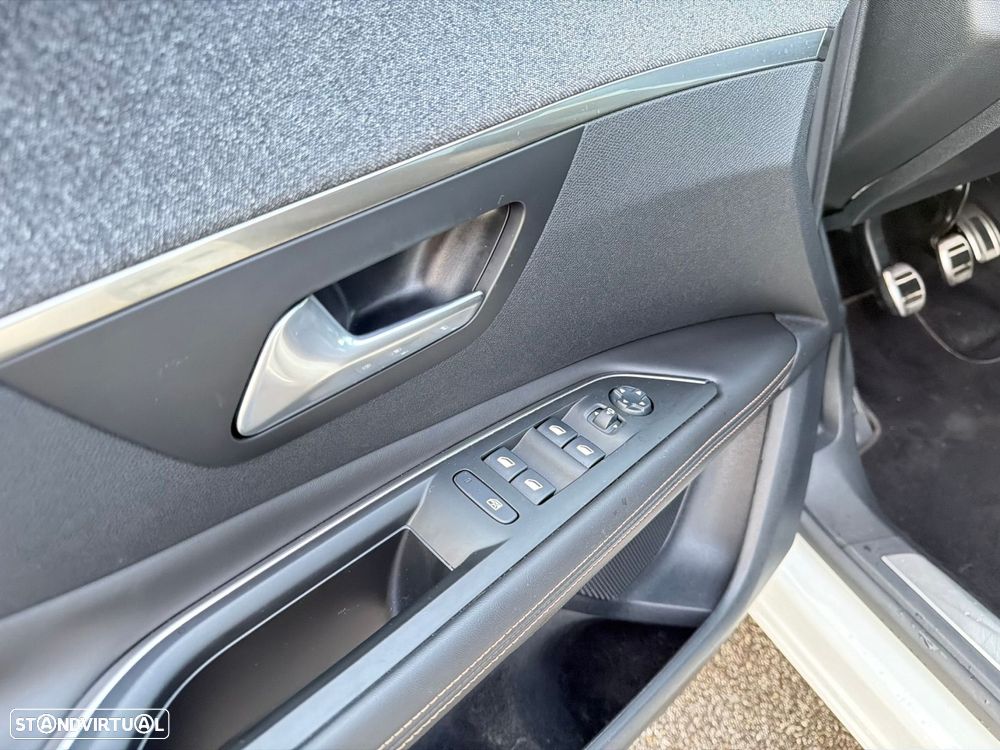 Peugeot 3008 1.5 BlueHDi GT Line - 28