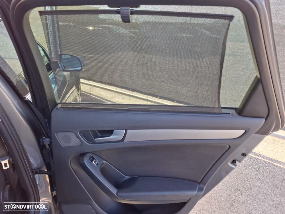 Audi A4 Avant 2.0 TDI Business Line - 45