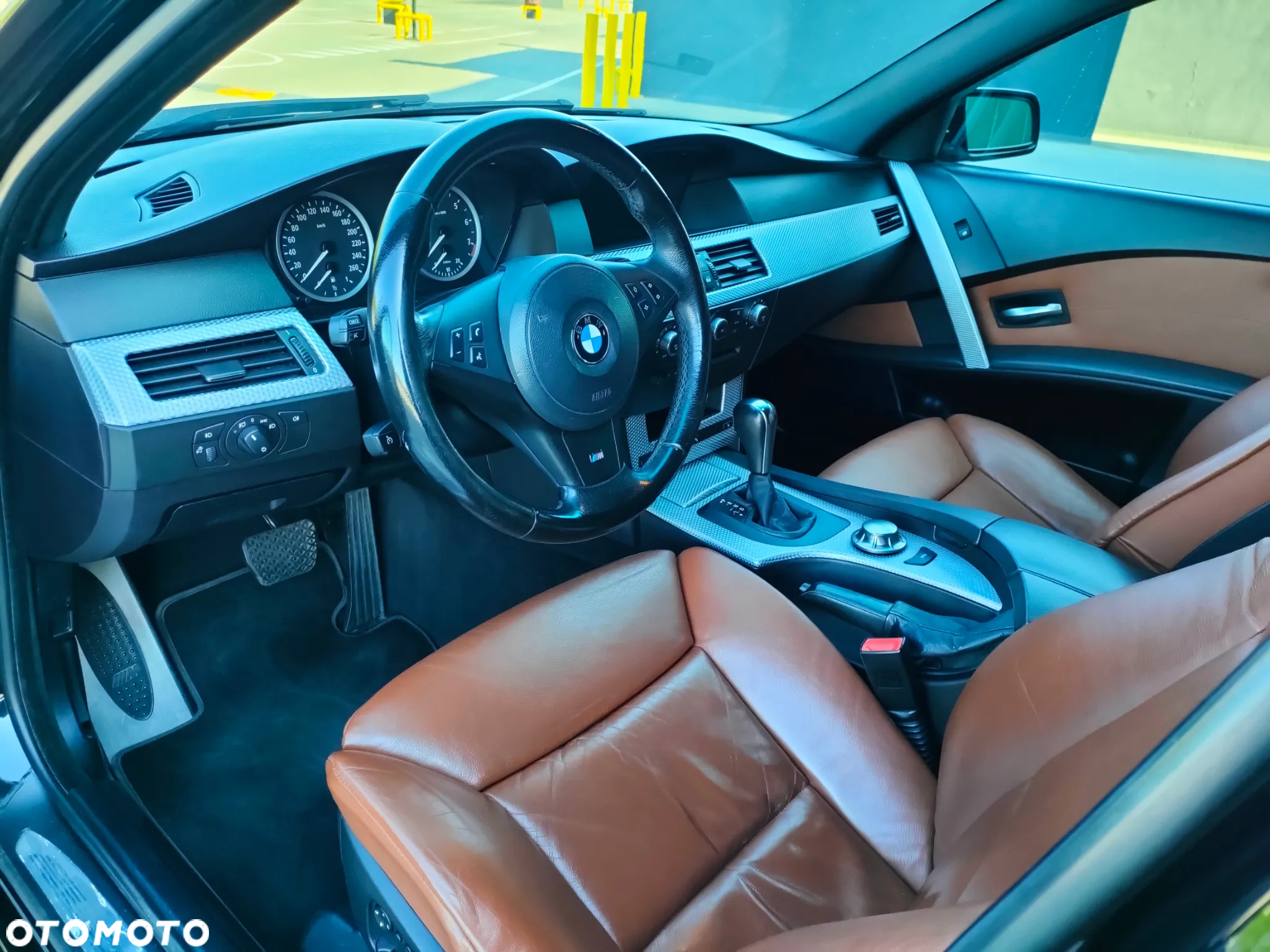 BMW Seria 5 530i Touring - 14