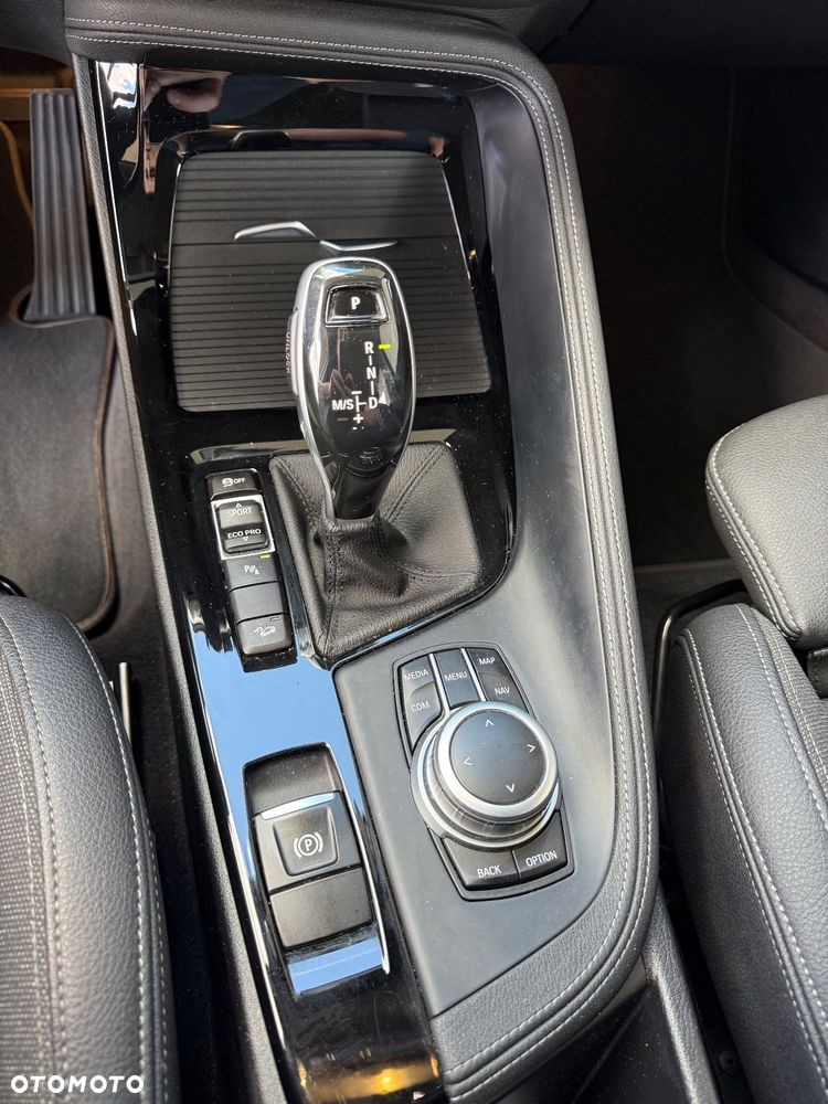 BMW X1 xDrive20i GPF Sport Line - 19
