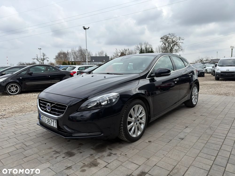 Volvo V40 D2 - 10