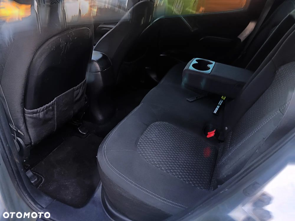 Hyundai ix35 1.6 2WD Style - 17